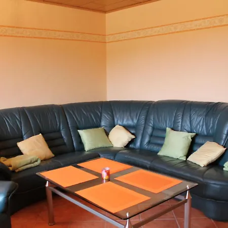 Pleasant In With Terrace Apartman *